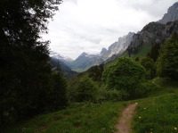 Wandern, Deutschschweiz: Wandern und Gott in der Natur erfahren.